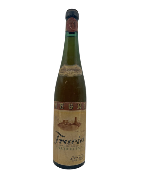 Fracia 1957 valkoviini Nino Negristä Valtellinan alueelta