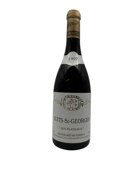 Nuits-St-Georges Mongeard-Mugneret 1997 pullo
