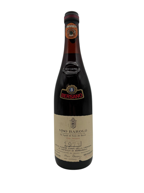 Barolo Bersano 1975 pullo täydessä näkymässä