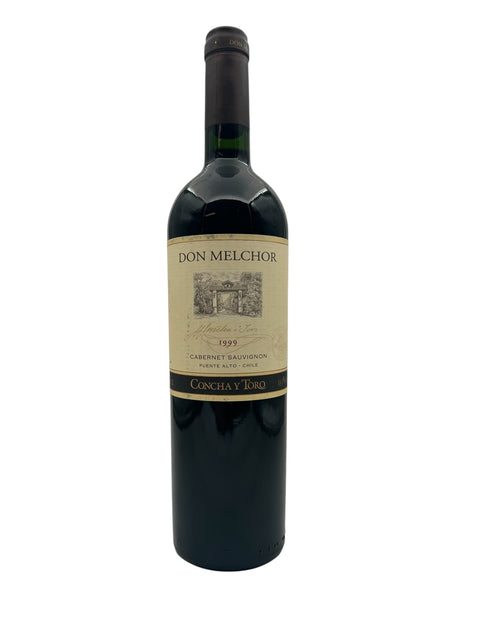 Pullo Don Melchor Concha y Toro 1999 punaviiniä