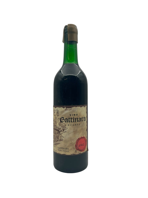 Pullo Gattinara Riservaa 1962 etiketillä