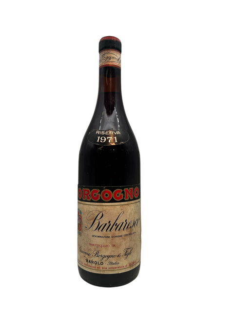 Giacomo Borgogno Barbaresco 1971 pullo monimutkaista italialaista punaviiniä