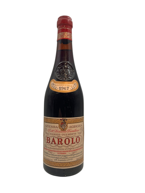 Pullo Barolo Damilano -vintagea 1967 jalovintage-etiketillä