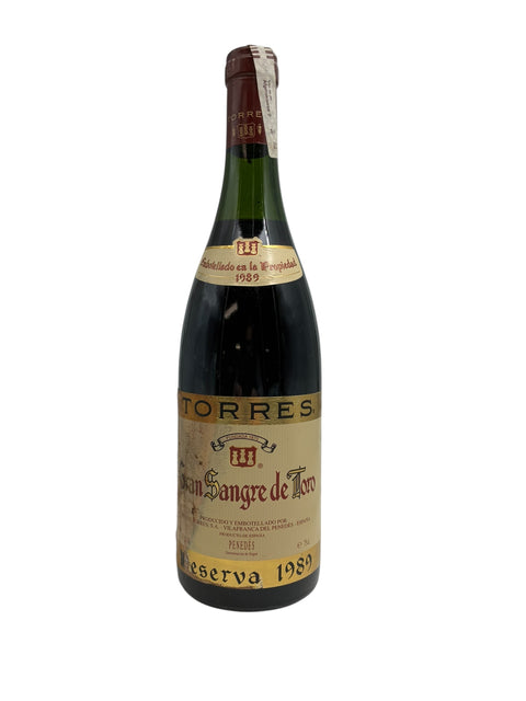 Pullo Gran Sangre de Toro -punaviiniä vuodelta 1989