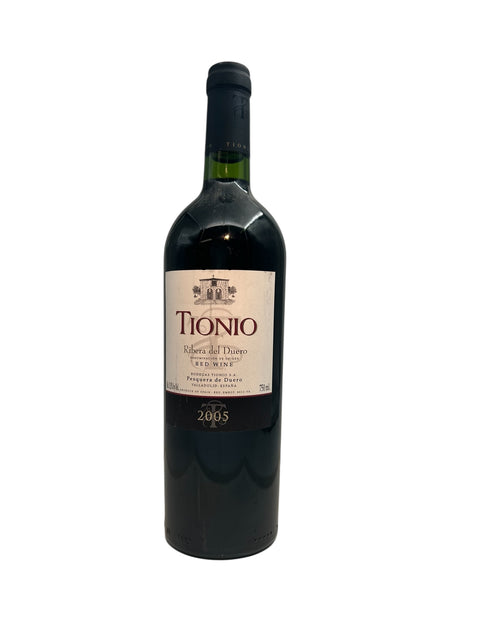 Tionio punaviini Ribera del Duero vuosikerta 2005 pullosta