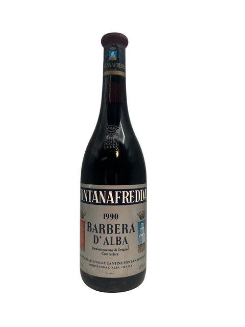 Pullo Barbera d'Alba Fontanafredda 1990 punaviiniä