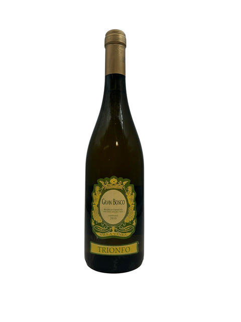 Pullo Trionfo Villa Vinea 2010 valkoviiniä