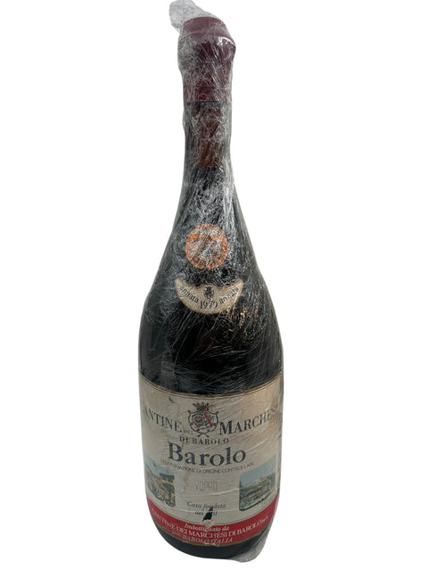 Pullo Barolo Marchesi di Baroloa 1979 muoviin käärittynä