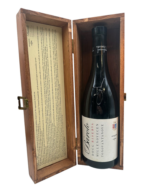 Barolo punaviini vuosikerta 1999 puulaatikossa