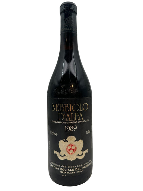 Pullo Nebbiolo D'Alba 1989 punaviiniä